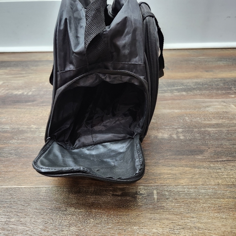 FORBES Black Duffle/ Gym Bag - Picture 8 of 9
